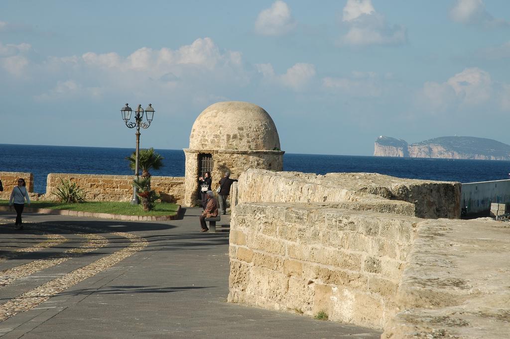Liana Guest House Alghero Buitenkant foto